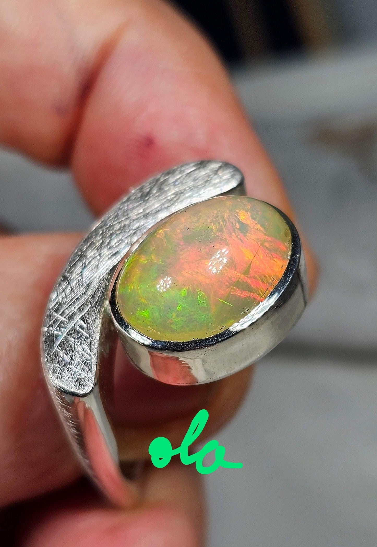 Opal Ring in 925 Silber gefasst
