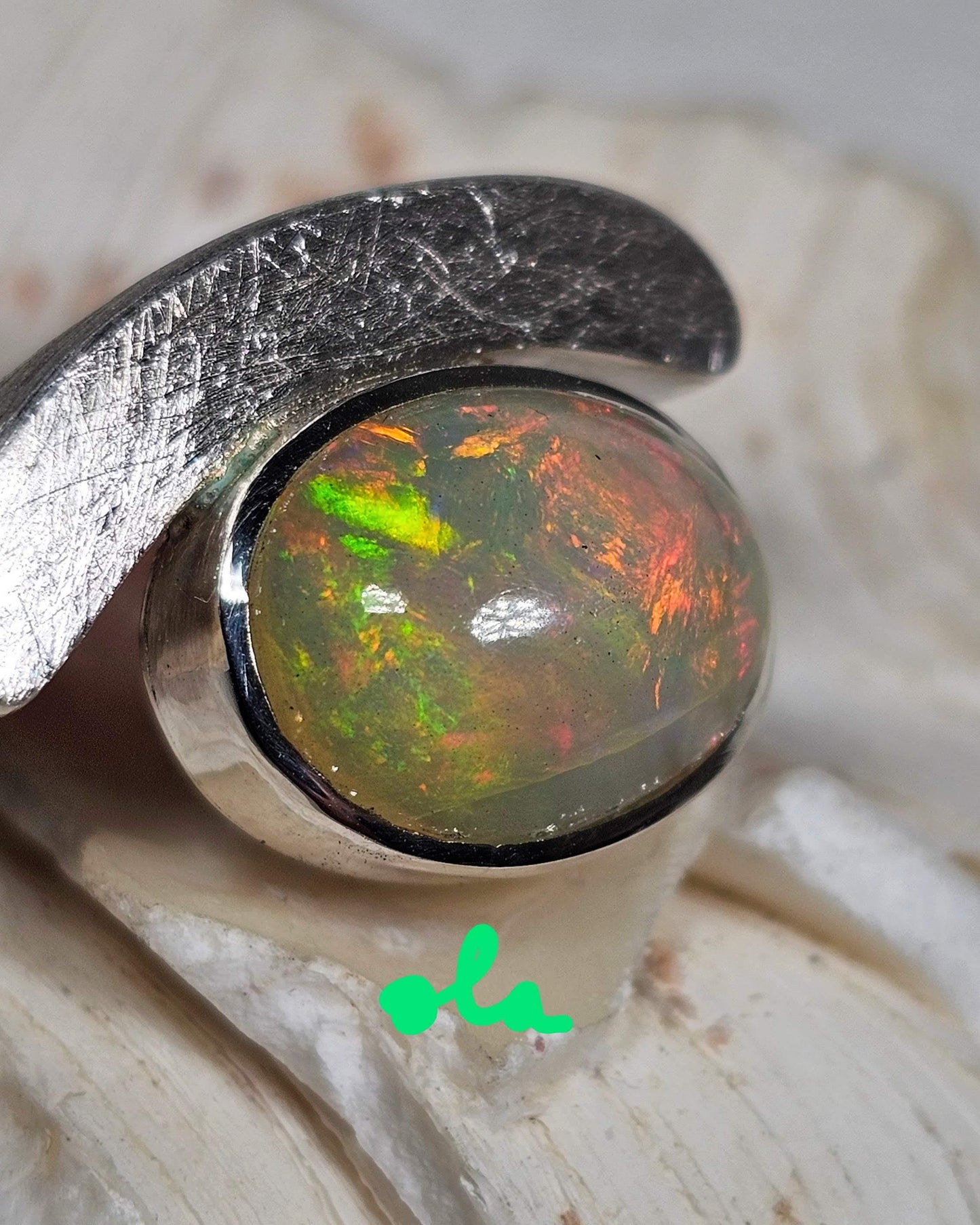 Opal Ring in 925 Silber gefasst