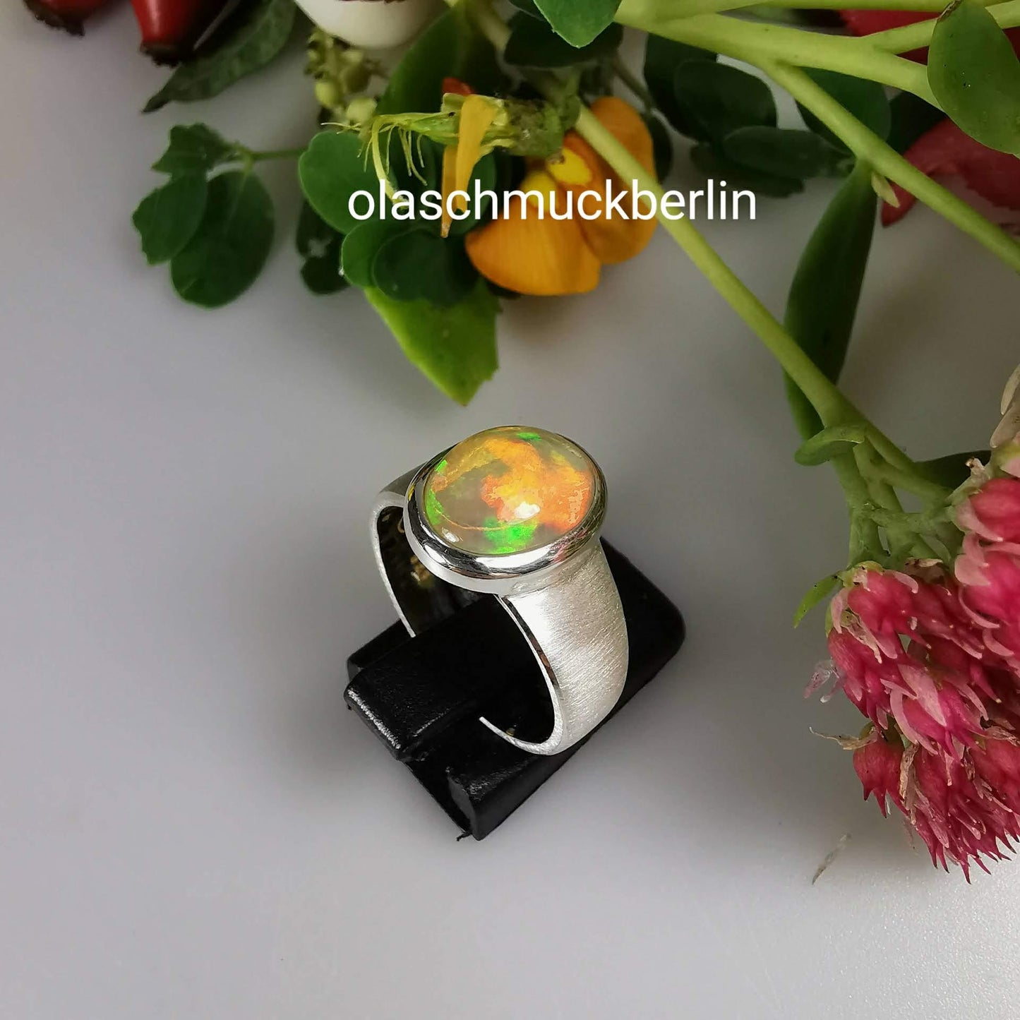 Opal Ring in 925 Silber gefasst