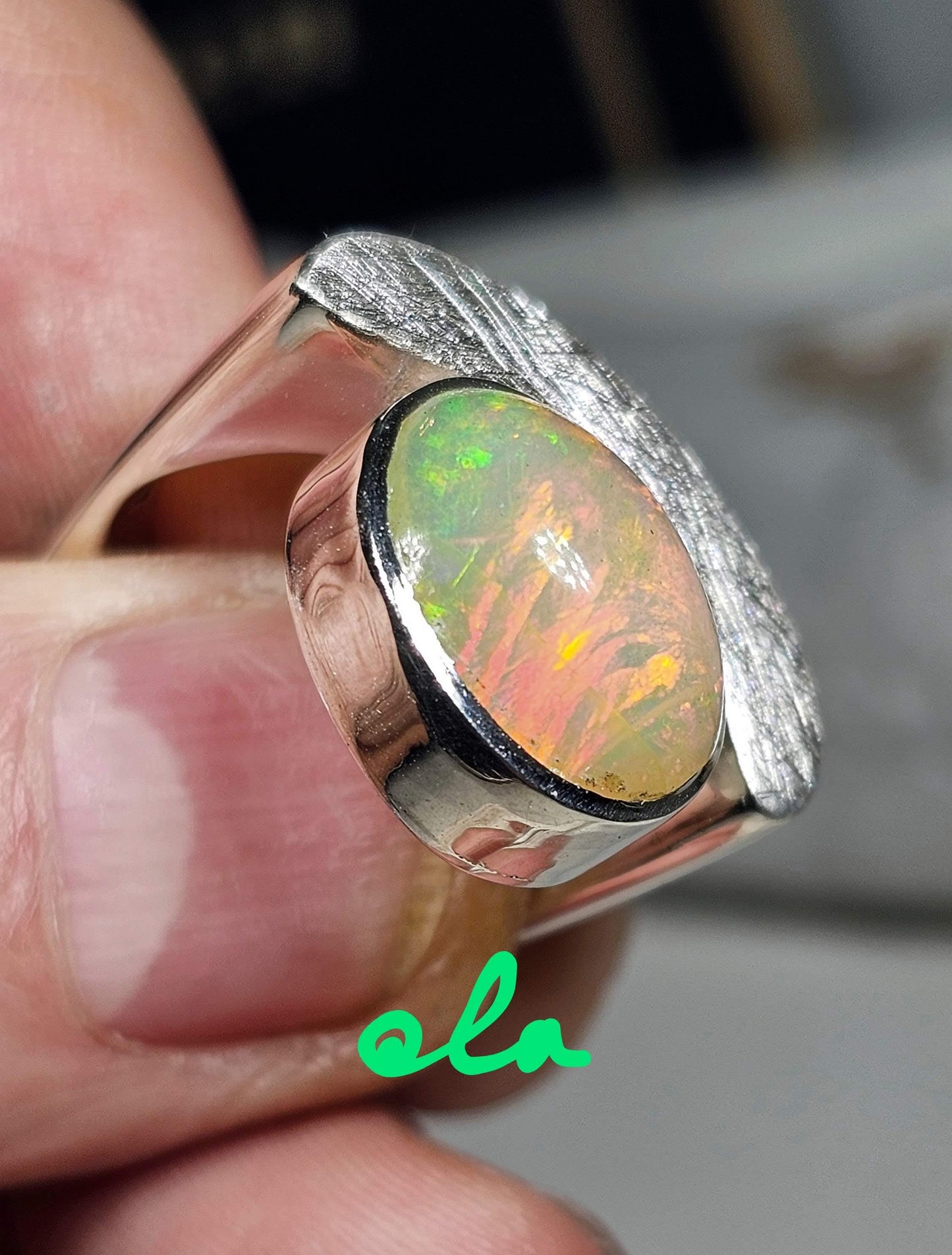 Opal Ring in 925 Silber gefasst