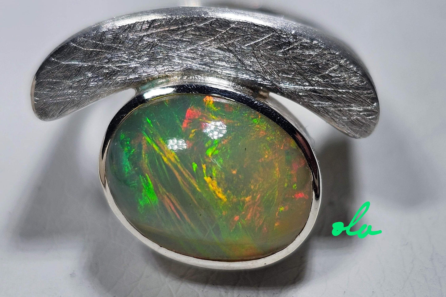 Opal Ring in 925 Silber gefasst