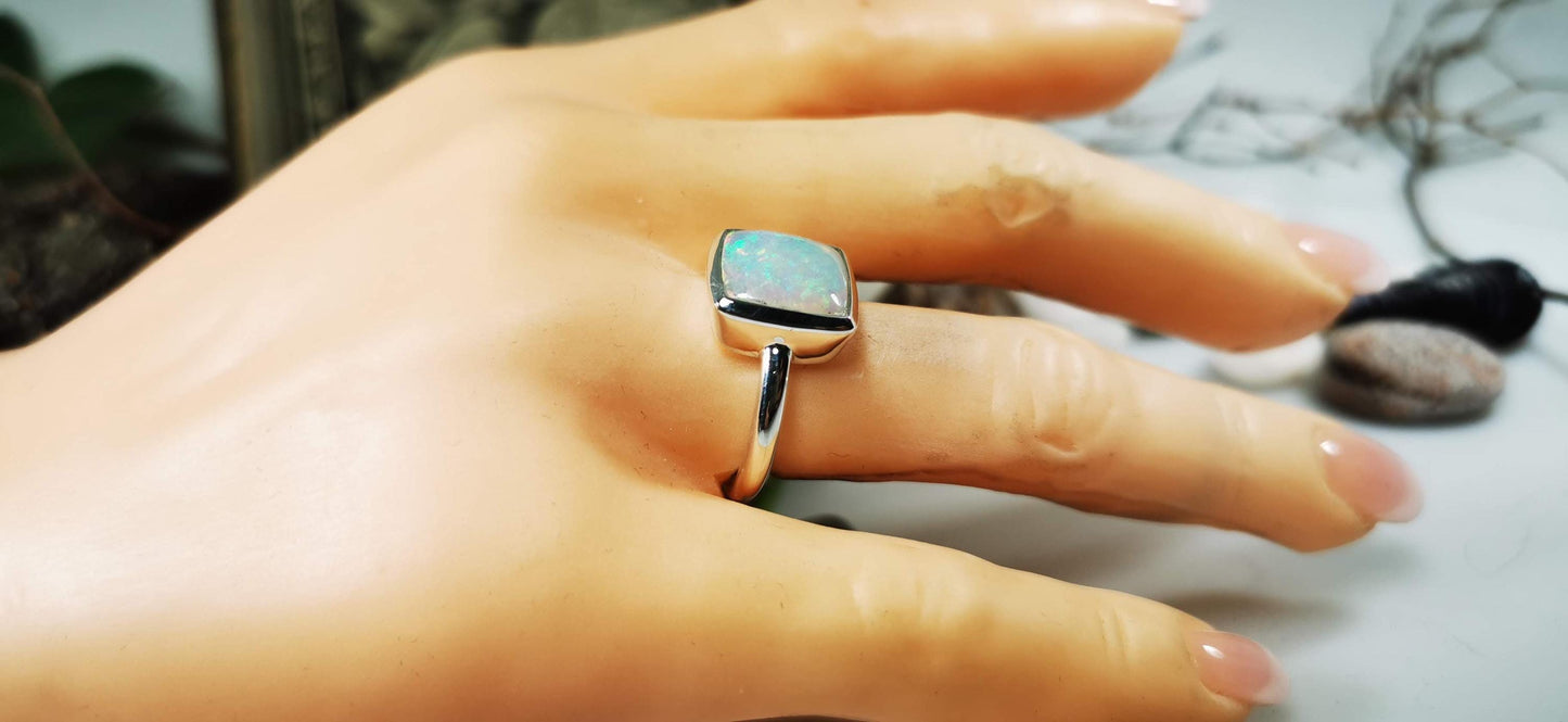 Opal Ring in 925 Silber gefasst