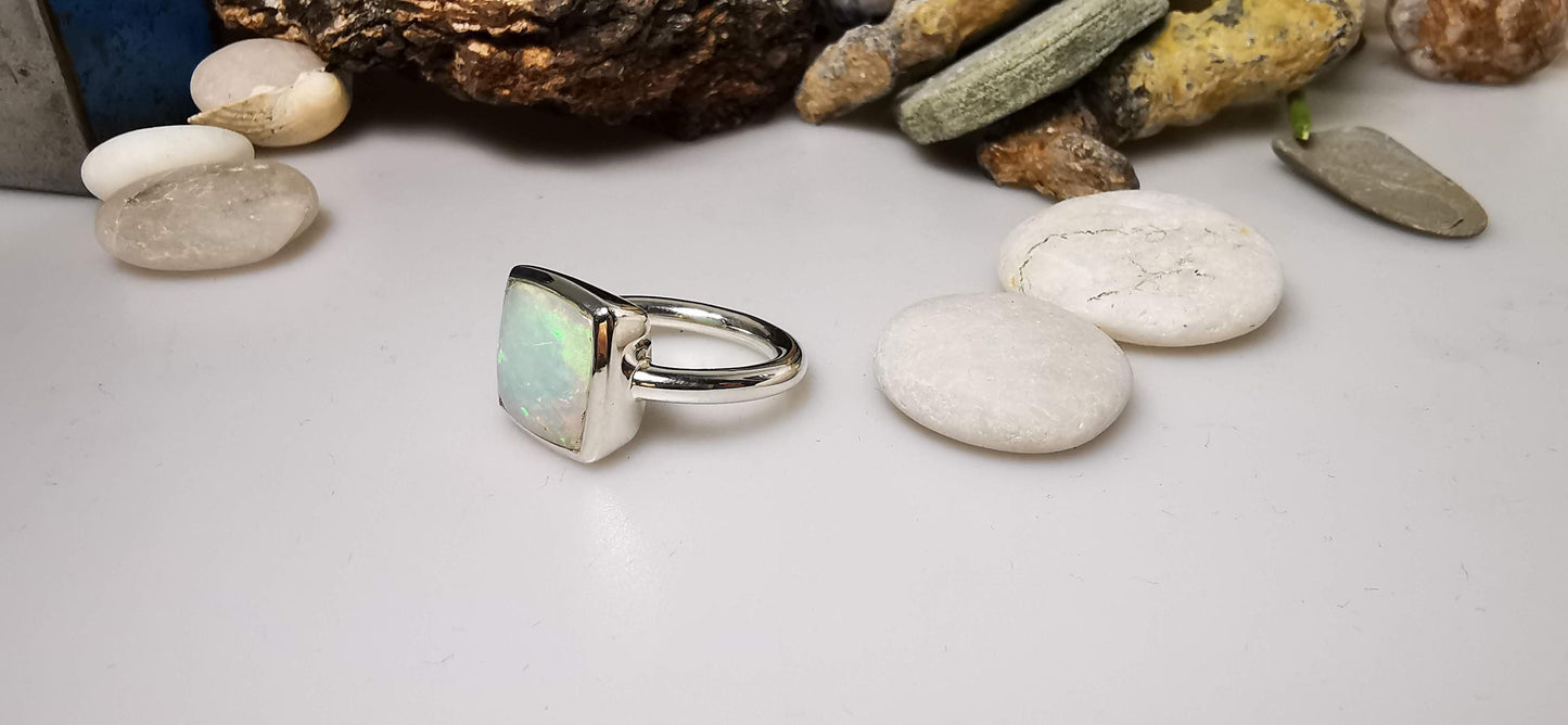 Opal Ring in 925 Silber gefasst