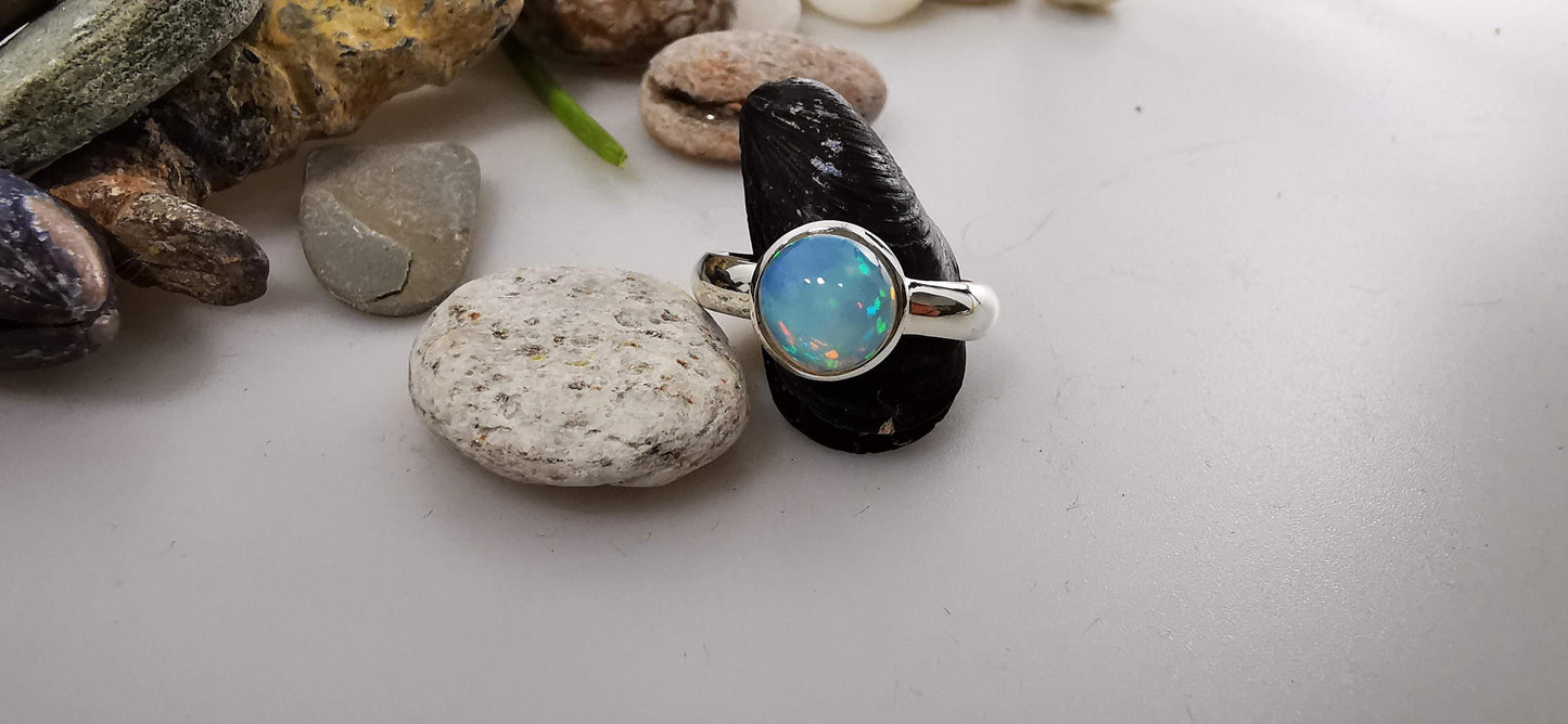Opal Ring in 925 Silber gefasst